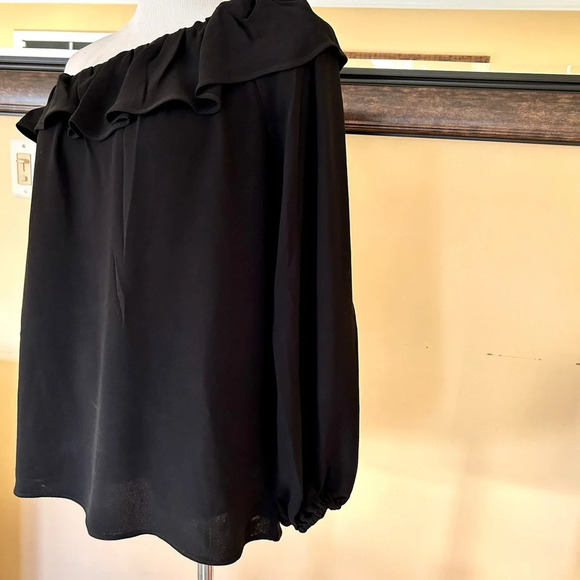 French Connection Black One-Shoulder Ruffle Top Women’s Size 6 - Picture 5 of 7